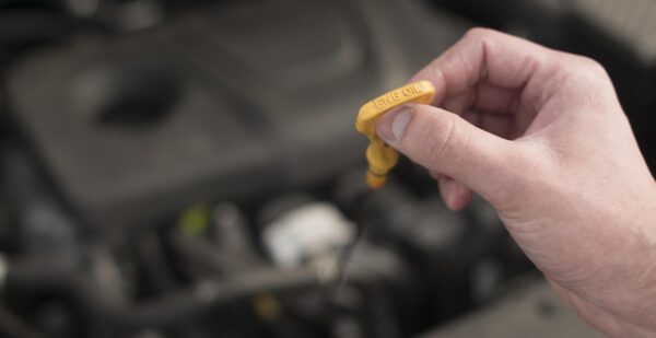 How Temperature Swings Affect Your Oil and Engine Health