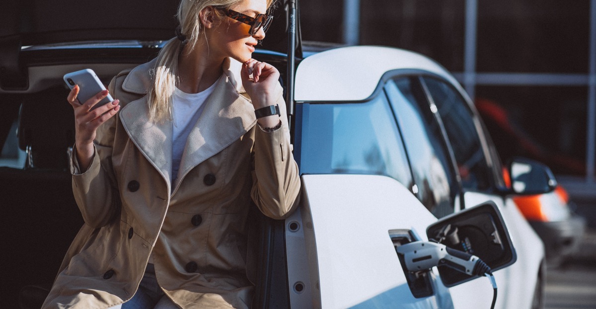 Save Time, Cut Costs, Stay Green with EV Fleet Servicing in Toronto